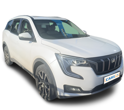 Mahindra XUV700-img